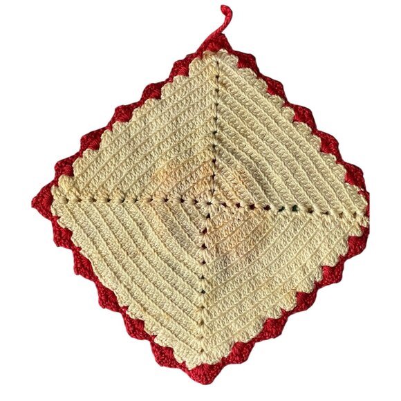 Hand Crocheted Pot Holder Floral Center Red Cream Cottage Core Shabby Chic Gift - Picture 3 of 3
